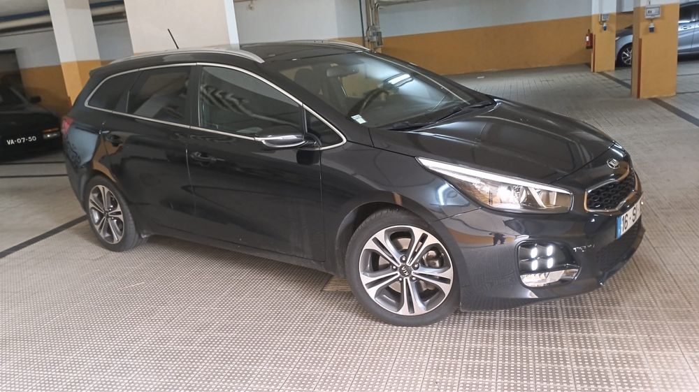 Kia Ceed SW muito bem estimado