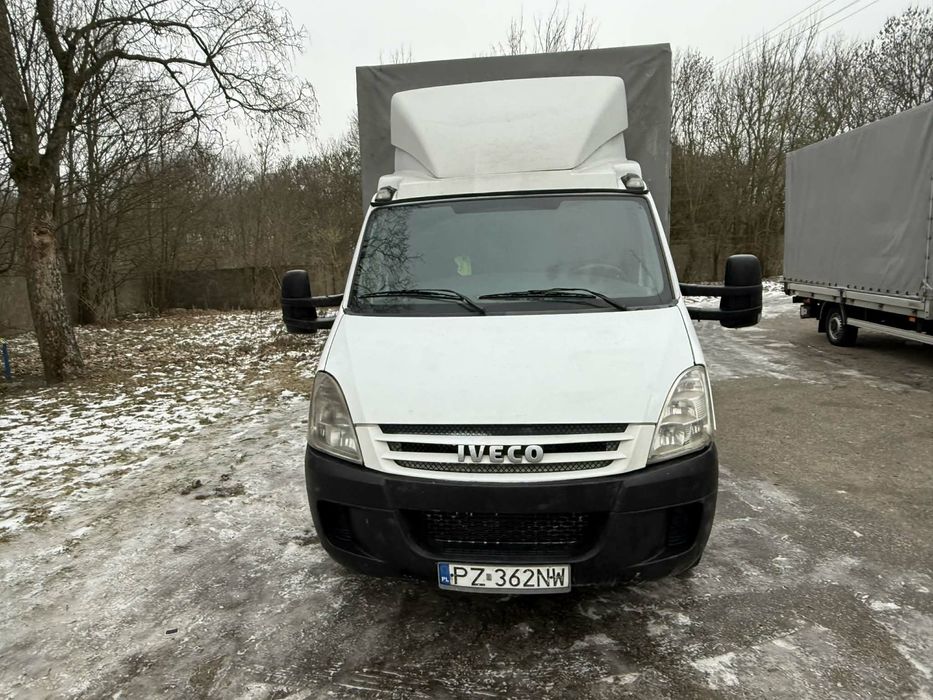 Iveco Dayli Plandeka z winda