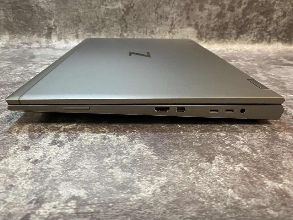 HP ZBook 17 G7 Xeon W10885M 8ядер 32Gb 512gb RTX4000 8Gb 17,3” FHD IPS