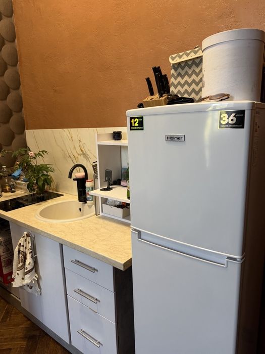 Продам 2 комнаты в комуне на Новосельского