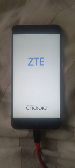 Мобільний телефон ZTE Blade V7 Gold