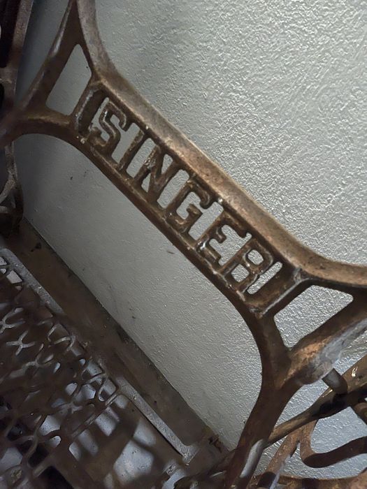 Pes de maquina de costura antiga