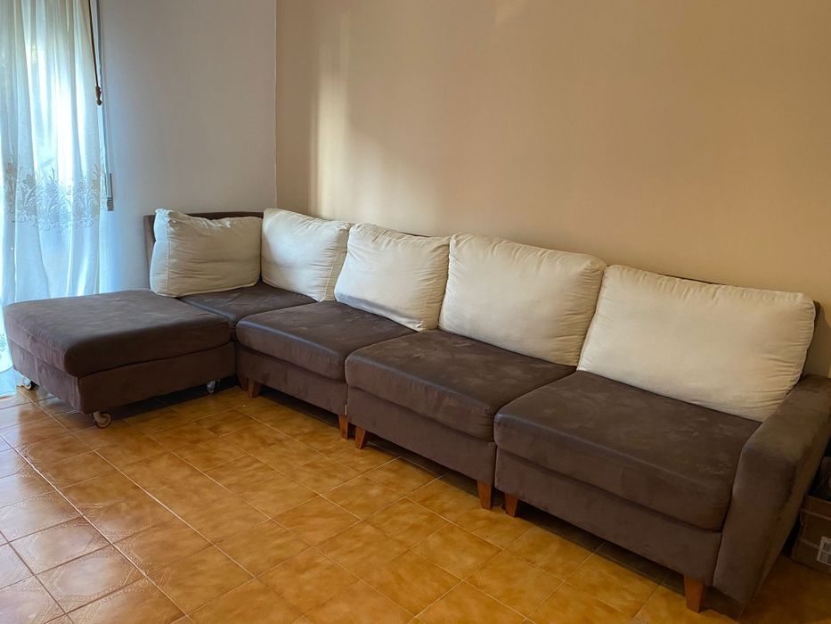 Sofá castanho 4 lugares