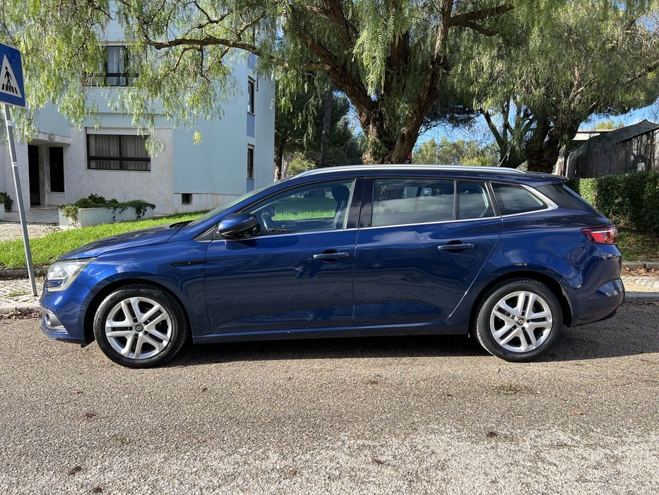 RENAULT MEGANE SPORT TOURER