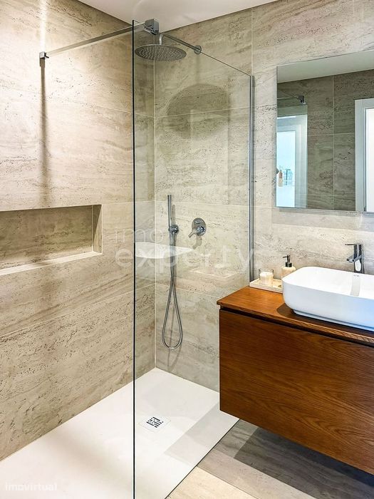 Apartamento T2 | Edifício Lourencinha II | Câmara De Lobos