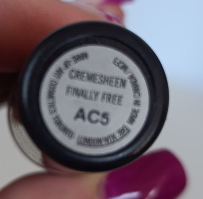 Pomadka szminka Mac Finally Free