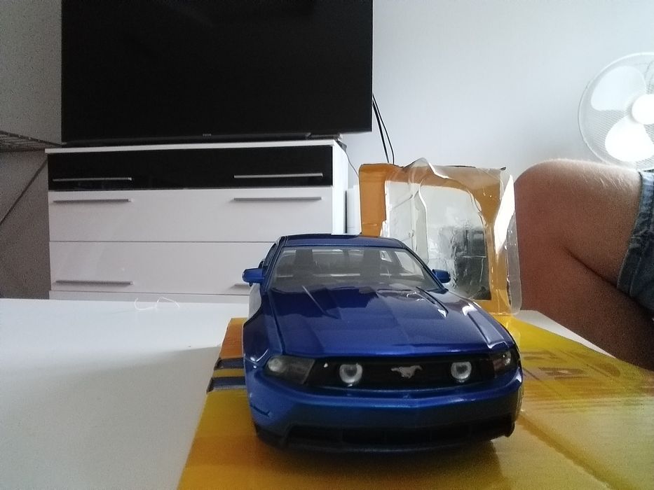 1:24 Ford Mustang GT 2010 Jada Toys