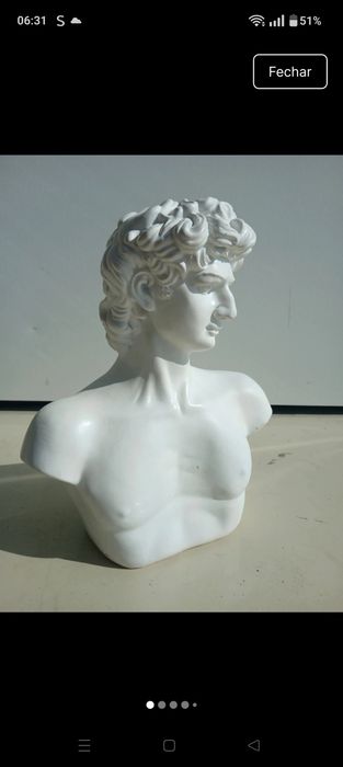 Busto em resina  30 cm