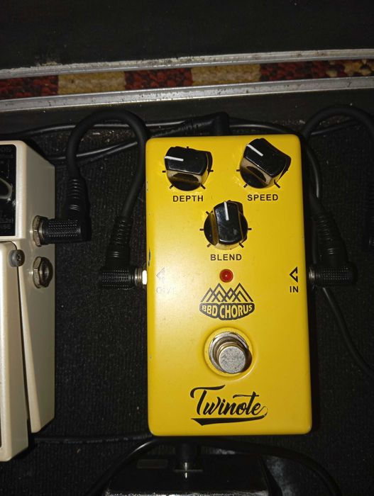 Продаю педалі єфектів