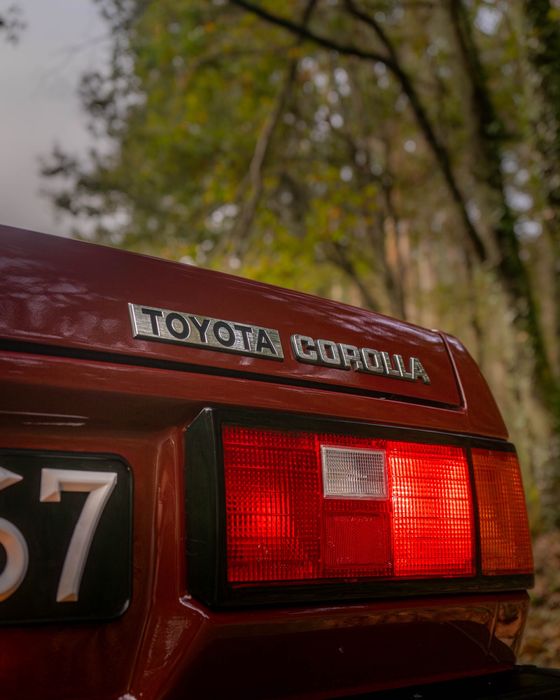 Toyota Corolla DX (rwd)