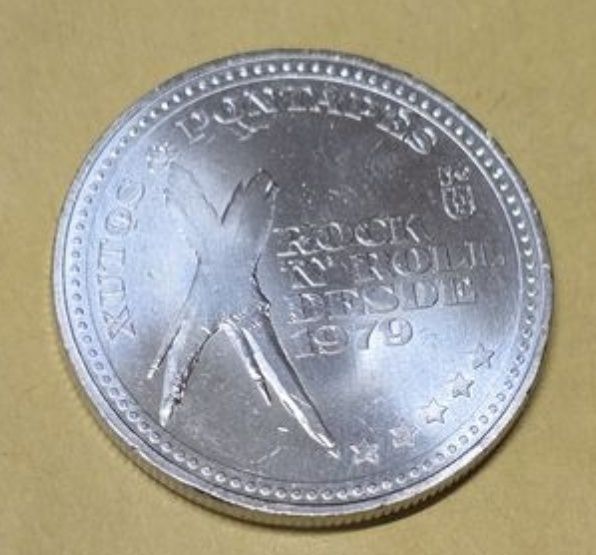 Moeda 5€ - Xutos e Pontapés 

Nao faço envios. 
Só  entrego