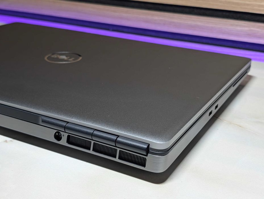 PREMIUM Dell Precision 7560 i7-11850H 32GB DDR4 512GB SSD A2000 W11
