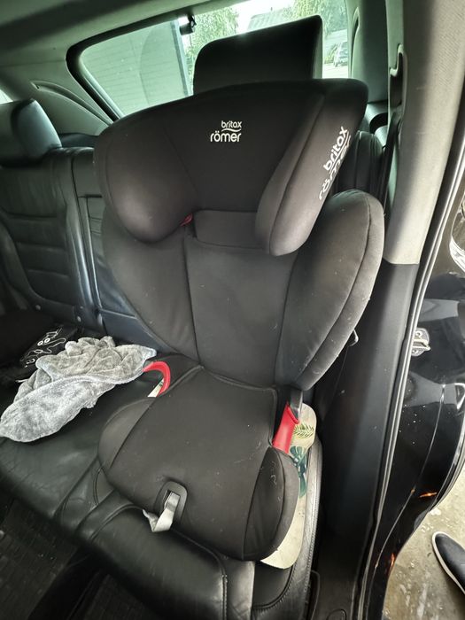 Автокрісло Britax Römer KIDFIX SL, 15–36 кг