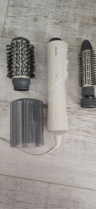Фен-щітка Philips BHA710/00