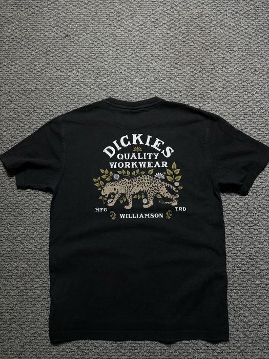 Футболка dickies big logo на спині