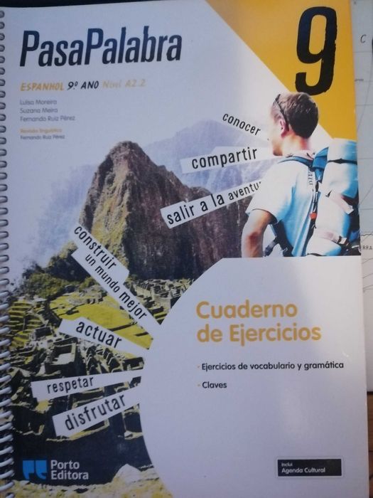 Cadernos atividades 9º ano, como novos