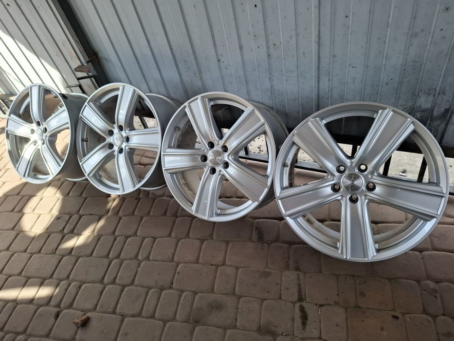 Комплект дисків Dezent R19 5x112 
Диски Dezent R19 5x112
