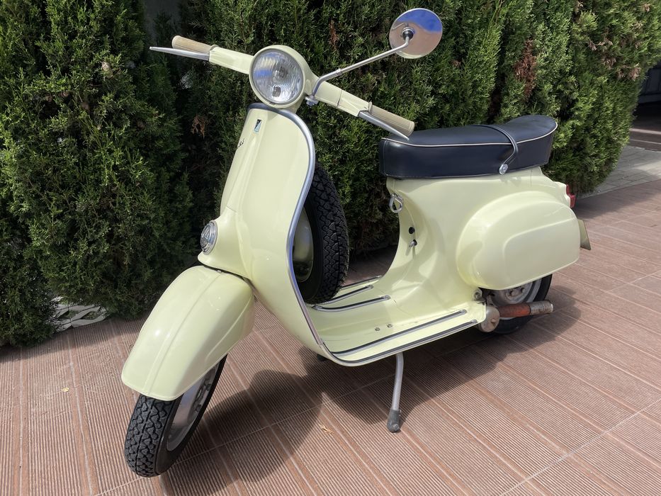 Vespa 50s  de 1972 restaurada