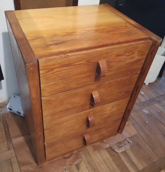 stara komódka w stylu retro PRL 50x40x68 cm 4 szuflady