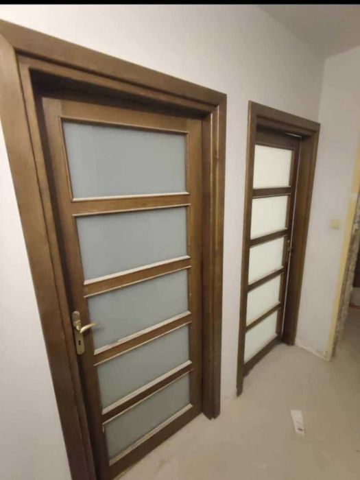 Drzwi wewnetrzne rozmiar 80 z futrynam i klamkami