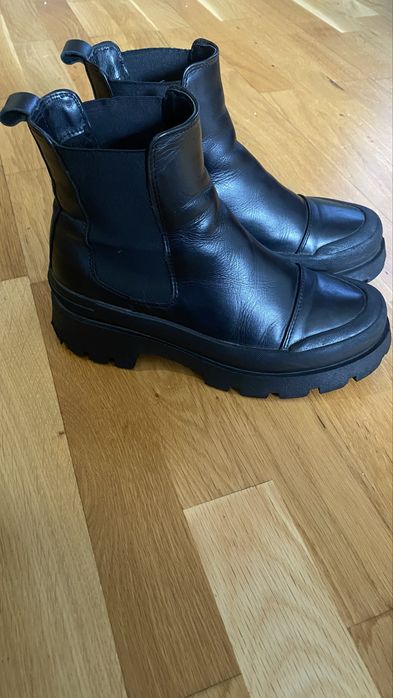 Черевики, ботинки, чоботи,37 розмір