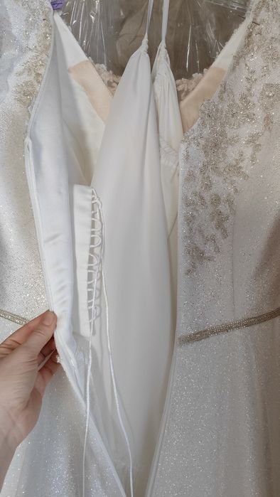 Suknia ślubna księżniczka/literka A