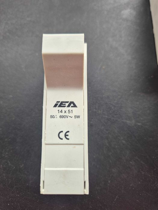 9 Interruptor de desconexão de fusível