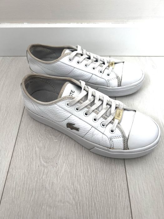 Buty damskie białe trampki lacoste