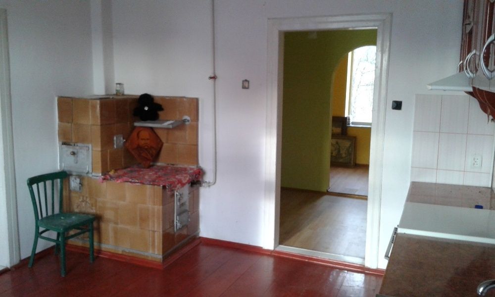 Продається особняк у с. Гусаків, Мостиського р-ну