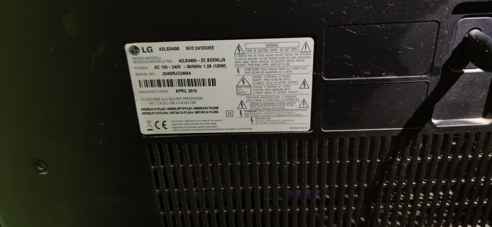 Telewizor LG 42' + odtwarzacz multimedialny + dekoder TVB