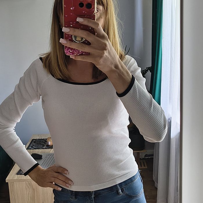 Biała prążkowana bluzka Sinsay