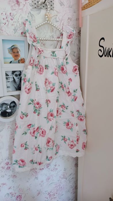 Sukienka newbie i kapelusz 52/54 limitowana edycja