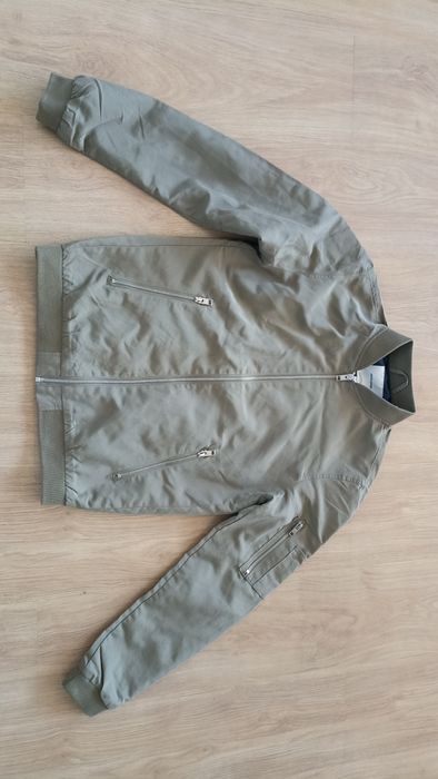 Nowa cienka kurtka bomberka Jack and Jones rozmiar XS