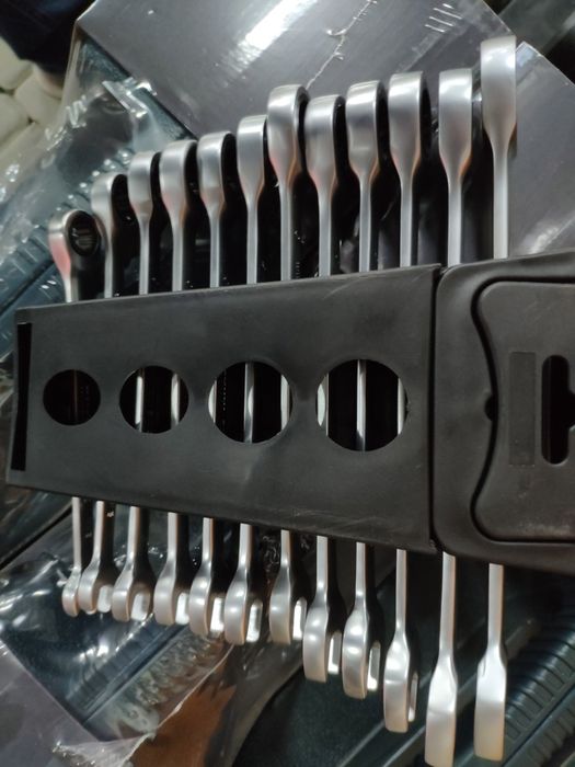 Рожково накидные ключи с трещоткой набор ключей рожковых Gut Meister