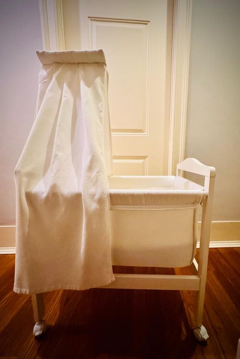 Mini berço com dossel