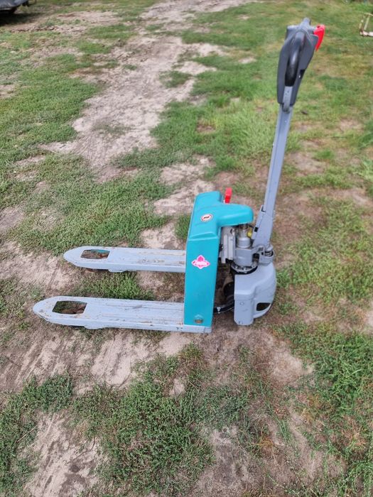 Wózek magazynowy ,paleciak elektryczny Jungheinrich Ameise SPM113