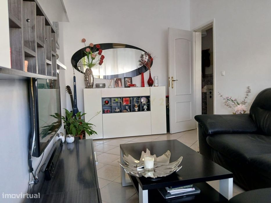 Apartamento T2 em Amadora