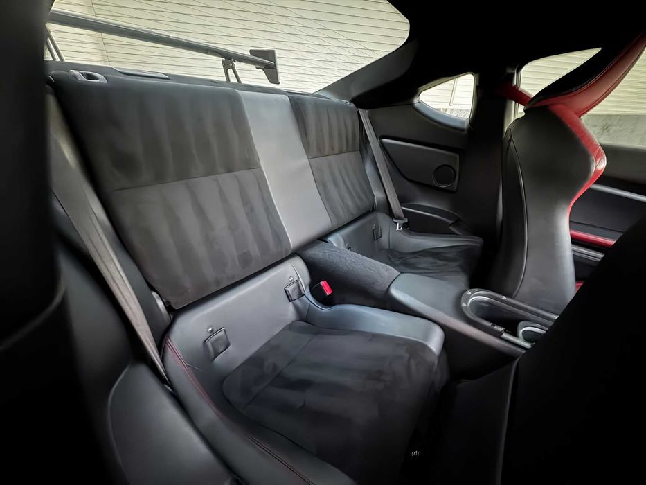 Subaru BRZ      2018