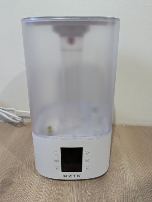 Зволожувач повітря RZTK HM 3538 з дисплеєм