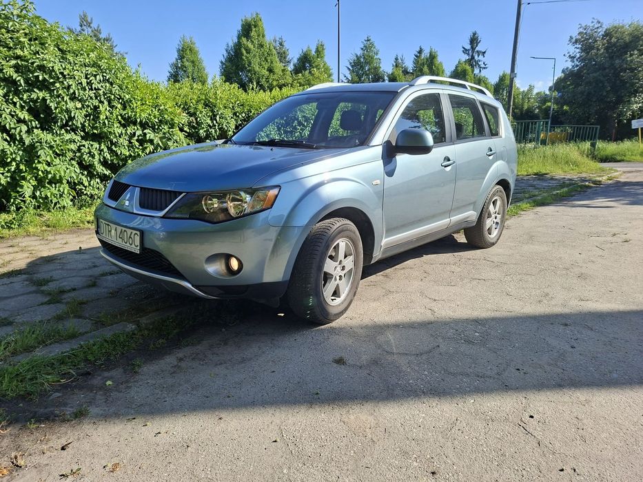 Mitsubishi Outlander Outlander 4x4  sprowadzony ZAREJESTROWANY