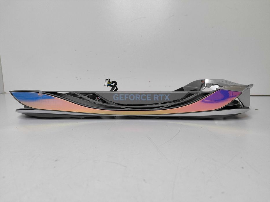 Obudowa + 3 x Wentylator Zotac GeForce RTX 4090 AMP Extreme AIRO 24GB