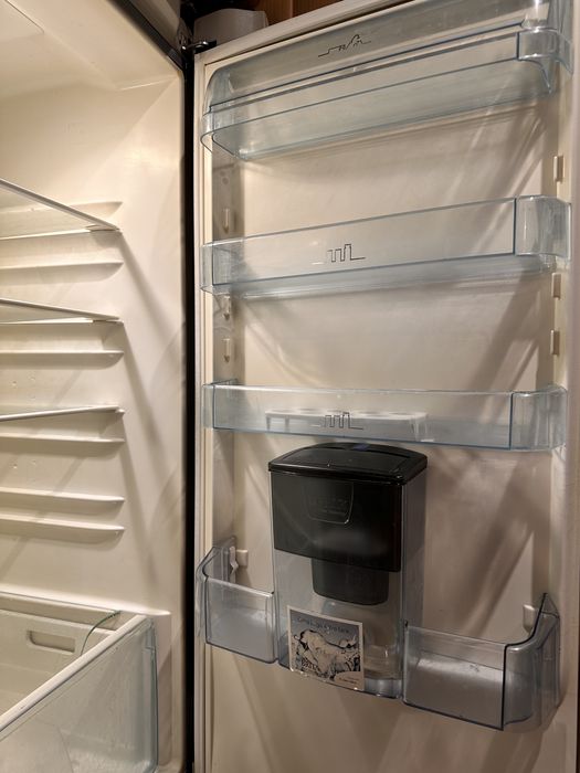 Продам холодильник Electrolux