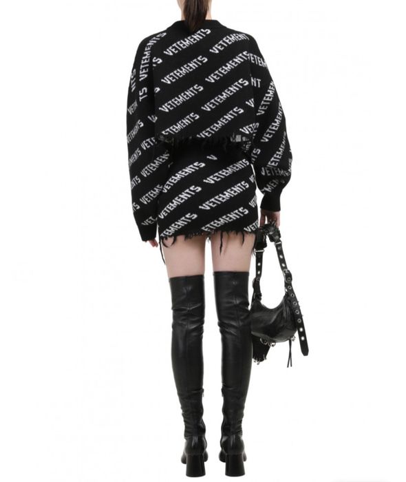 Костюм Vetements