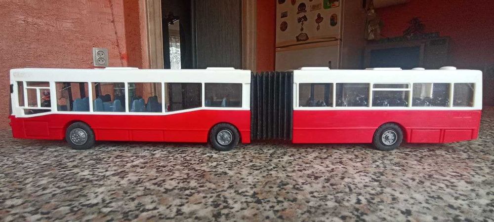 Mercedes-Benz O405G, автобус, "гармошка"- гнётся, 3 двери, 40 см