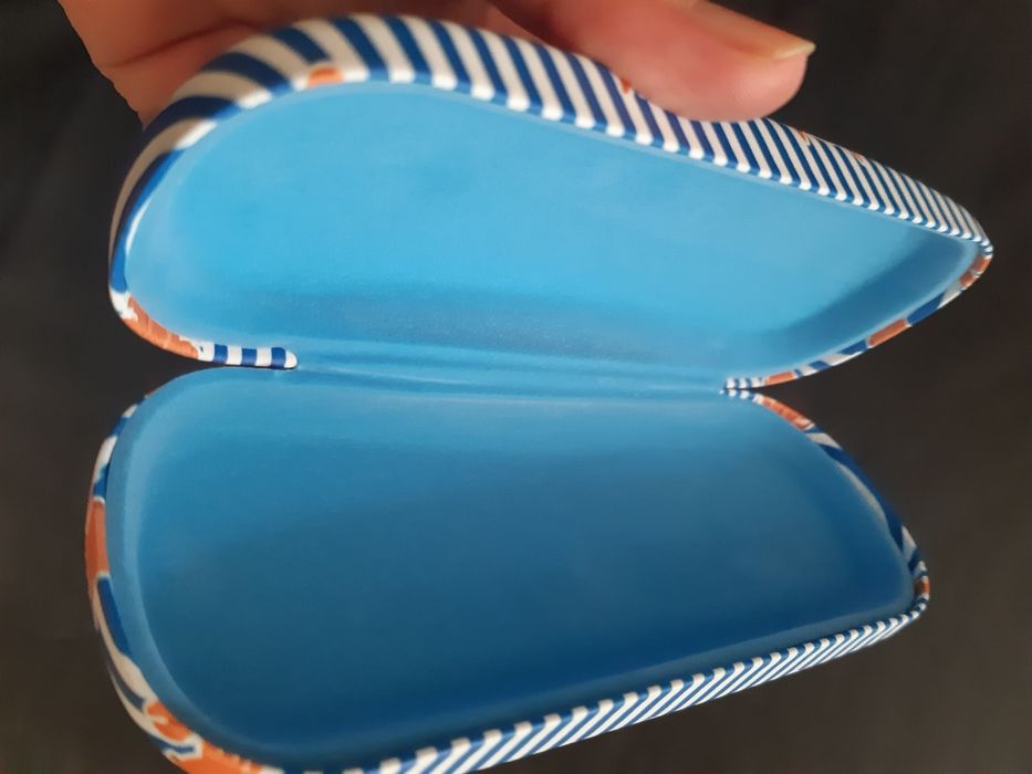 Etui na okulary Nowe w raczki