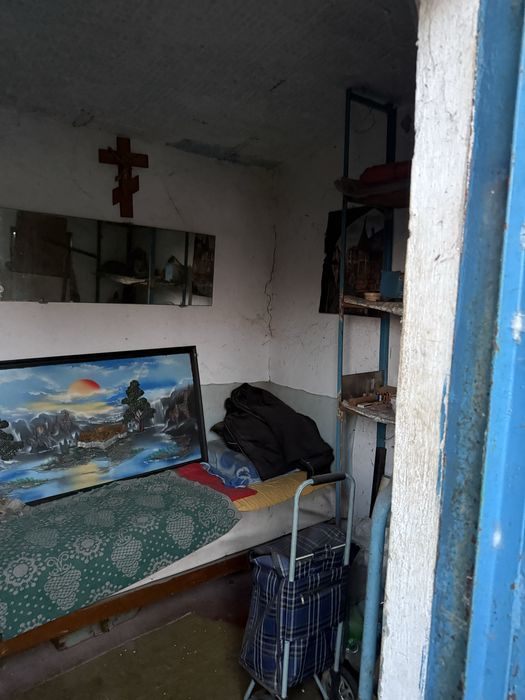 Продам бокс на причале возле  днепра кичкас