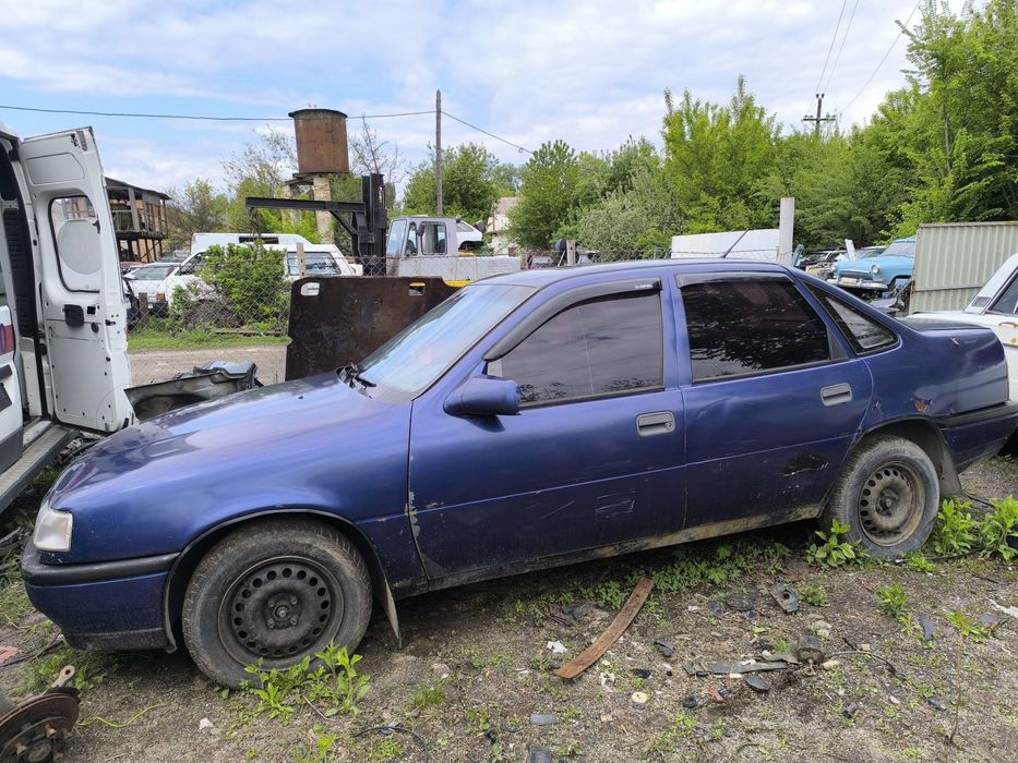 Продам автомобіль опель вектра