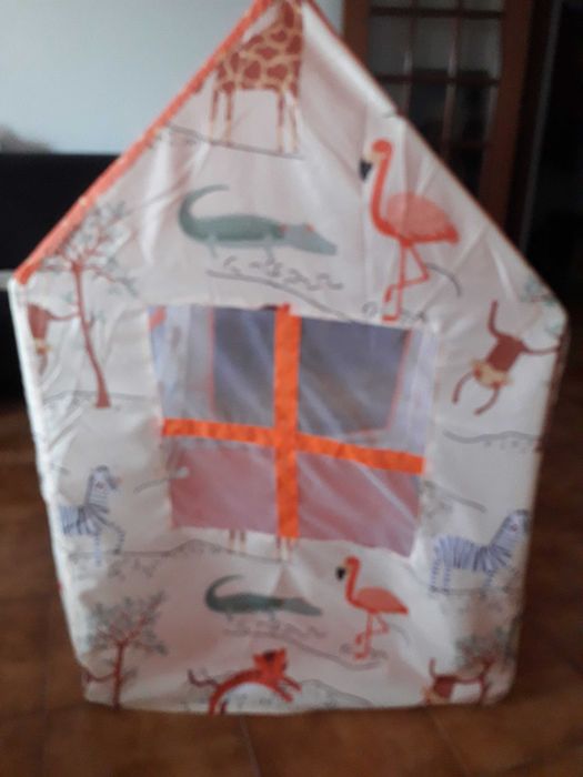 Cabana de brincar de tecido