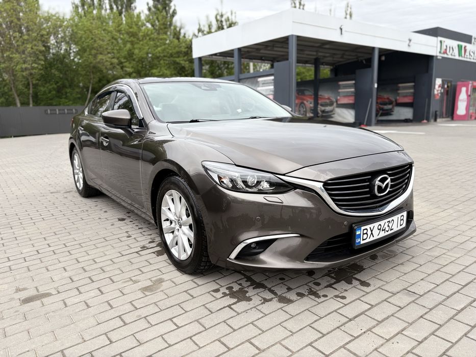 Автомобіль Mazda 6