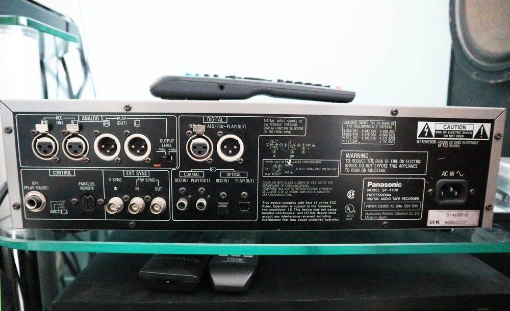 Профессиональный DAT-рекордер Panasonic SV4100 DAT и ЦАП (4 шт. PCM56)